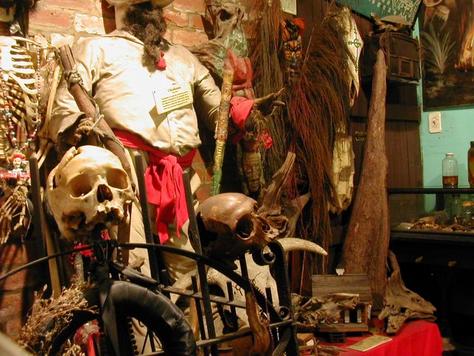 Voodoo-Altar.jpg