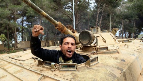 libyen-unruhen-panzer.jpg